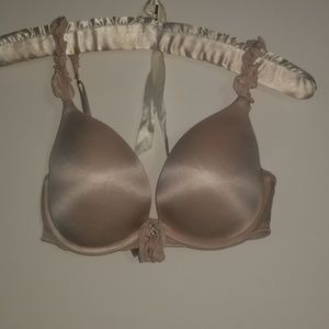 A Victoria secret Bra
